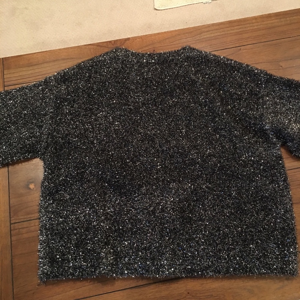 Verte holiday sweater